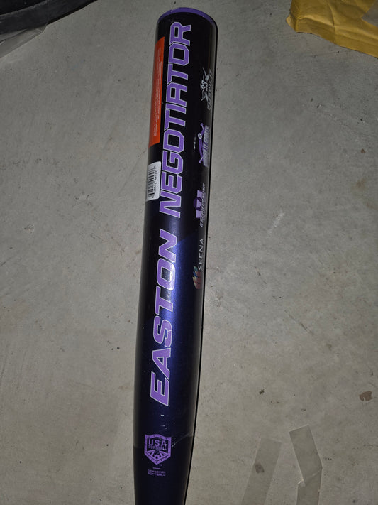 2025 Easton Tantrum Negotiator (New)
